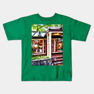 New Hope PA - Craft Shop Kids T-Shirt